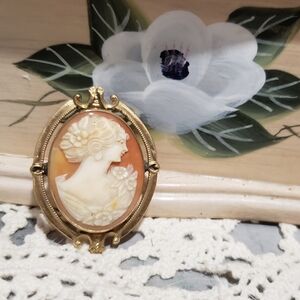 Vintage Silhouette Pendant